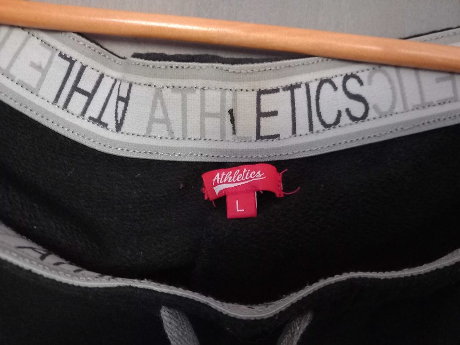 Дамски топъл анцуг Athletics, размер L, нов (без етикет)