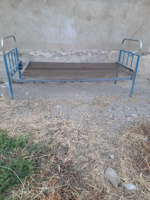 Кровати металлические