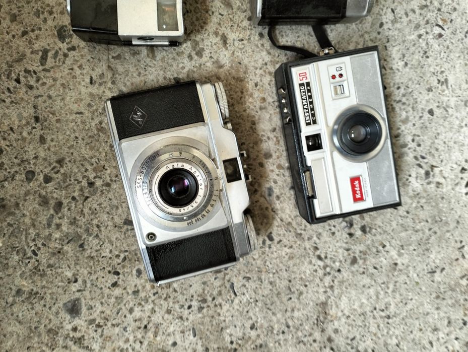 Фотоапарати 6 броя