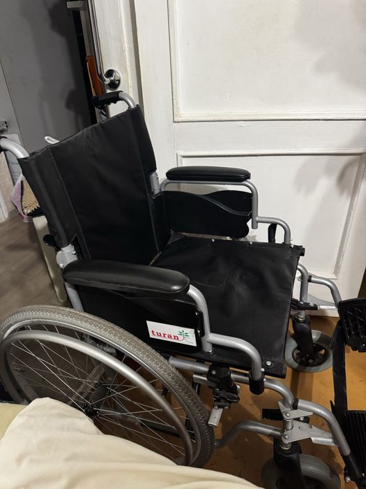 Продам инвалидное кресло