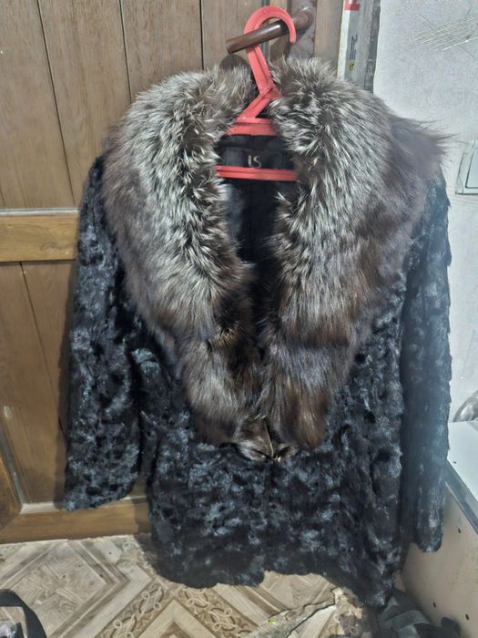Продается норковая шуба.