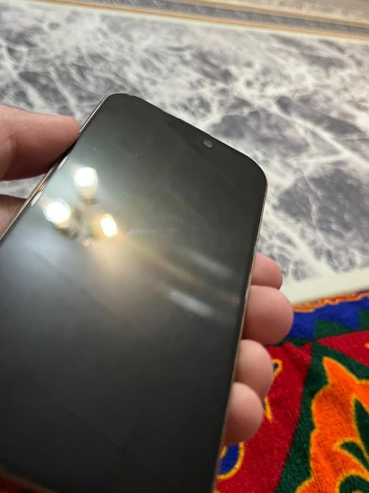 Продам Iphone 16 pro