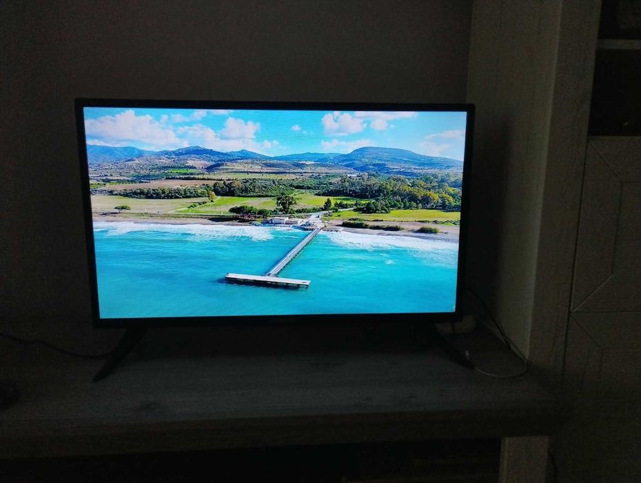 Televizor LED Thomson 81 cm (32"), functie monitor, Rezoluție HD, Ca Nou – Impecabil