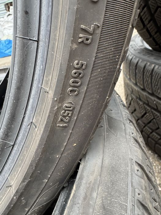 315/30/22///275/35/22 Pirelli scorpion