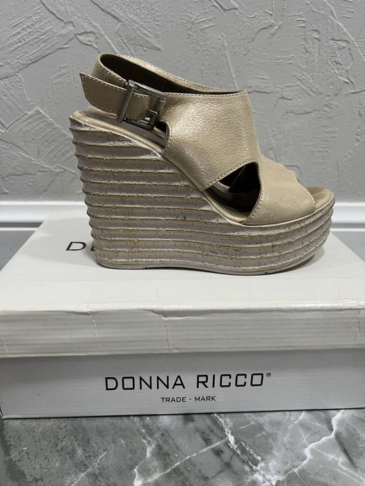 Босоножки летние