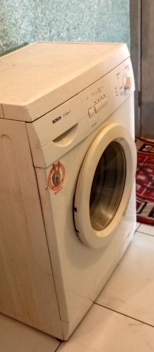 Продается Машинка автомат BOSCH
