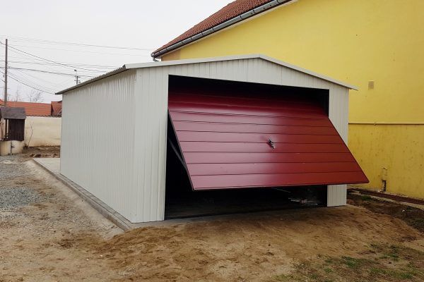 Vand garaje pe structura metalica 6 x 6