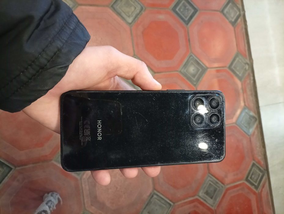 Срочно продам 2 телефона