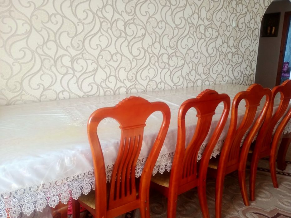 Стол и 6 стулья бирге сатылады