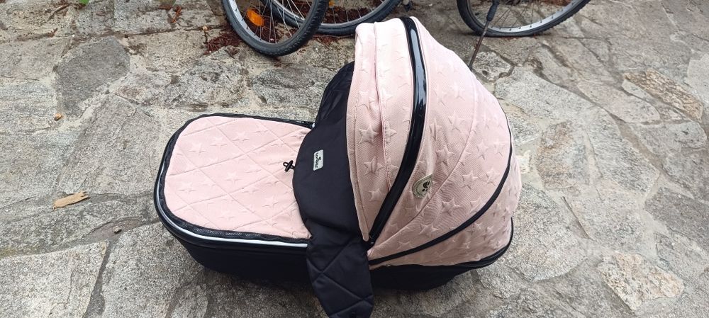 Бебешка количка Lorelli