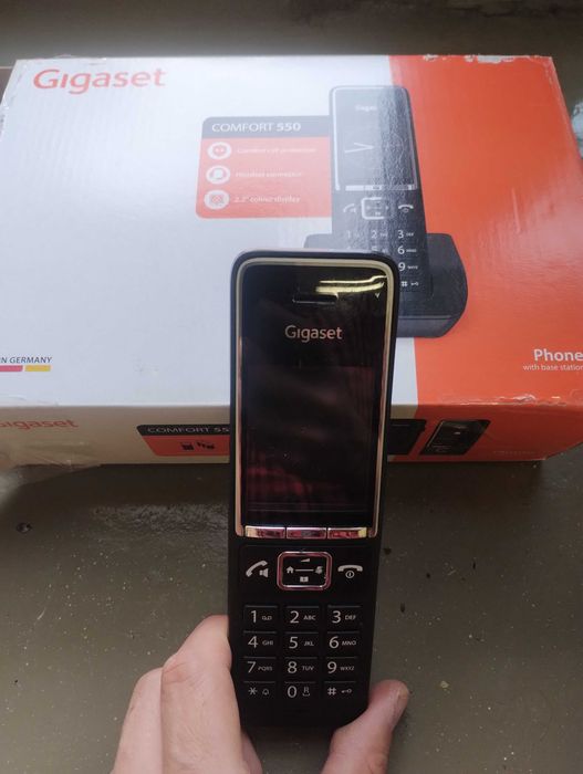 Безжичен DECT телефон Gigaset Comfort 550