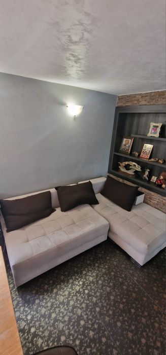 Ъглов разтегателен диван