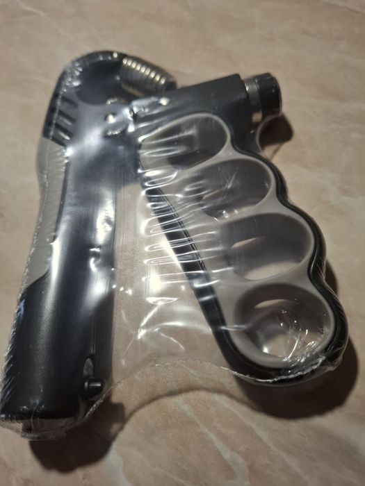 Уред за трениране на силата на захвата с брояч 10-100кг 10-150кг-15лв