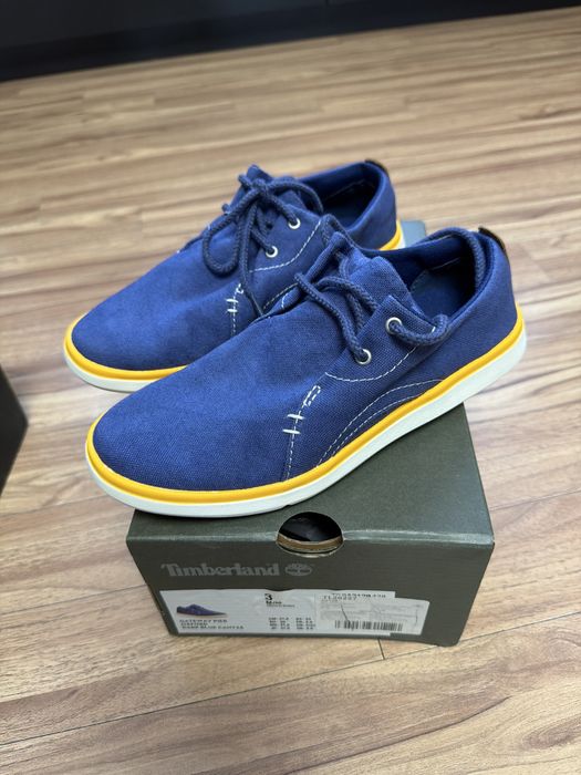 Продам детскую обувь