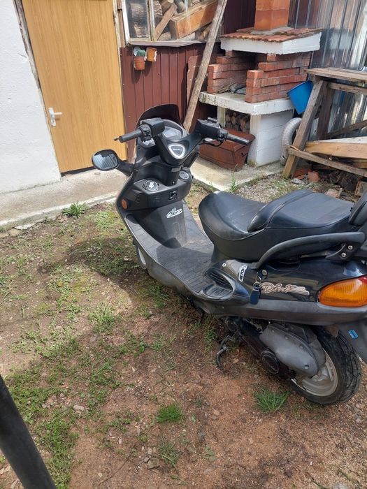 Vând scuter kimco 50 capacitate