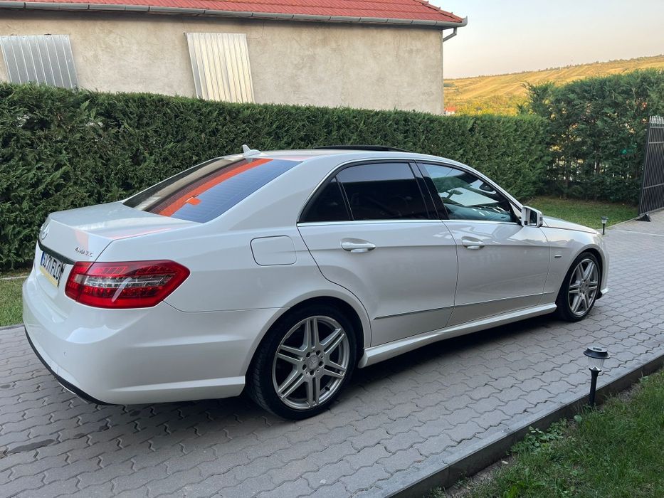 Mercedes-Benz E-Class W212 4Matic