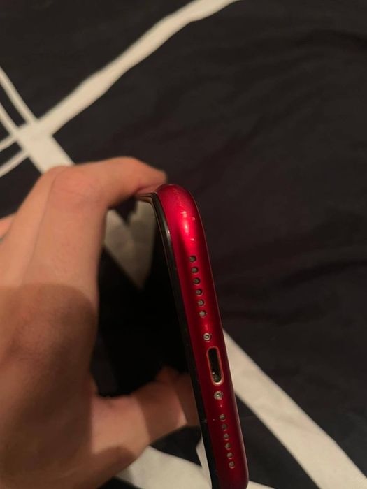 Продам Айфон XR 64гб