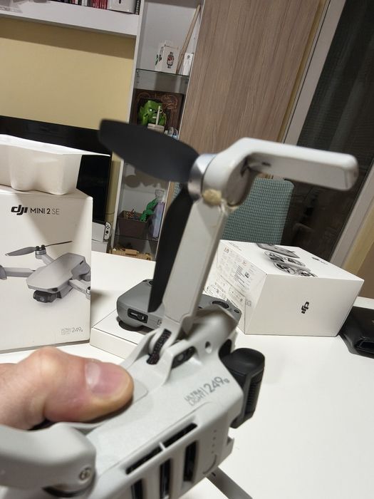 DJI mini 2 SE drone