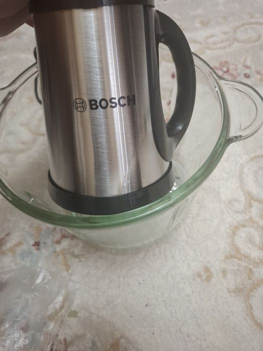 Продам блендер новый BOSCH