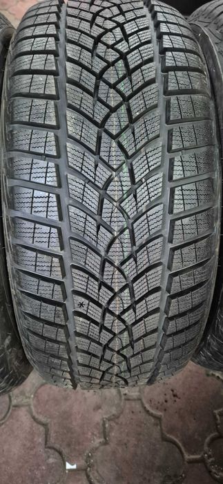 anvelope Goodyear, Kumho 235/50/17 m&s iarna