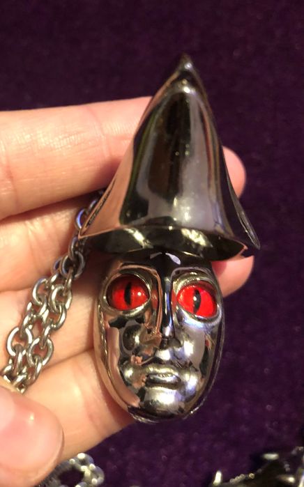 Simon Harrison медальон колие гарван