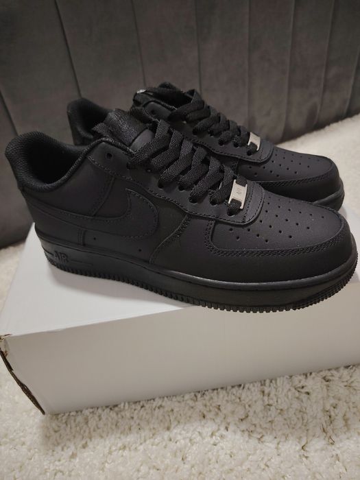 Nike air force 1 full black