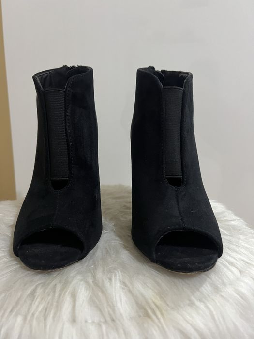 Ghete decupate Jenny 35