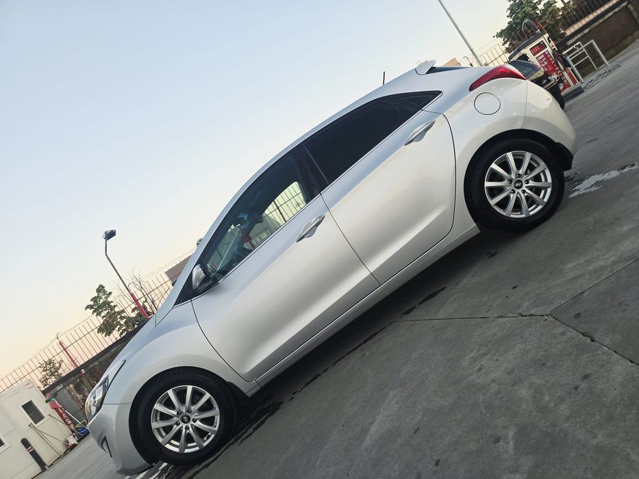 HYUNDAI i30 2013 — imagine 5
