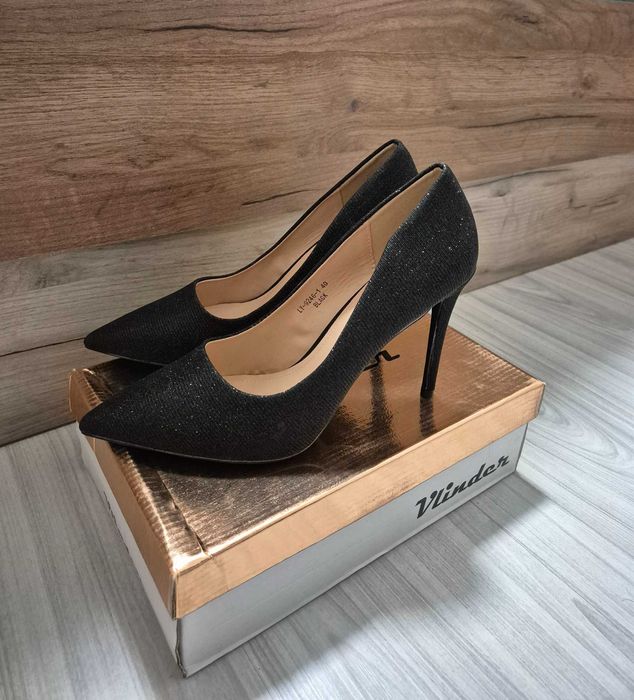 Дамски официални обувки на ток