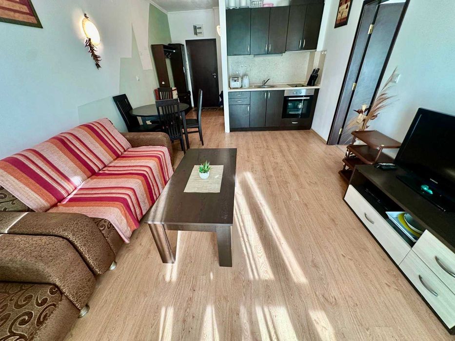 Продава се Двустаен апартамент в к.к. Слънчев бряг - 85 кв.м за 977 €/кв.м - Снимка #1