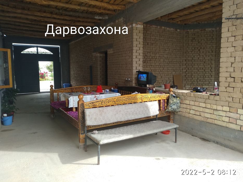 Ховли Уй сотилади. Новостройка 8 сотих,