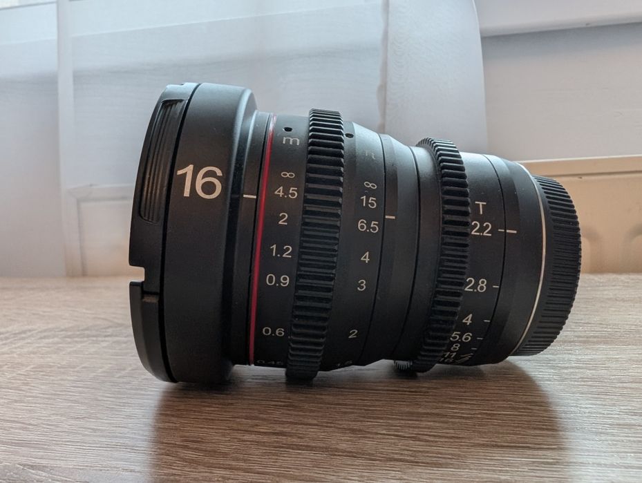 Meike 16mm MFT T2.2