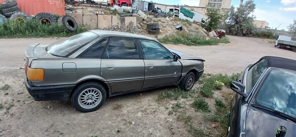 Audi 80 b3 на разбор целиком