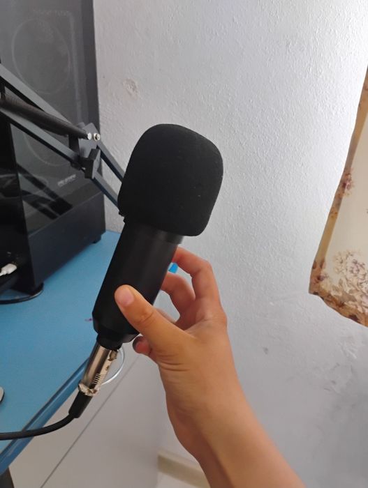 Microfon gamingm in stare foarte buna