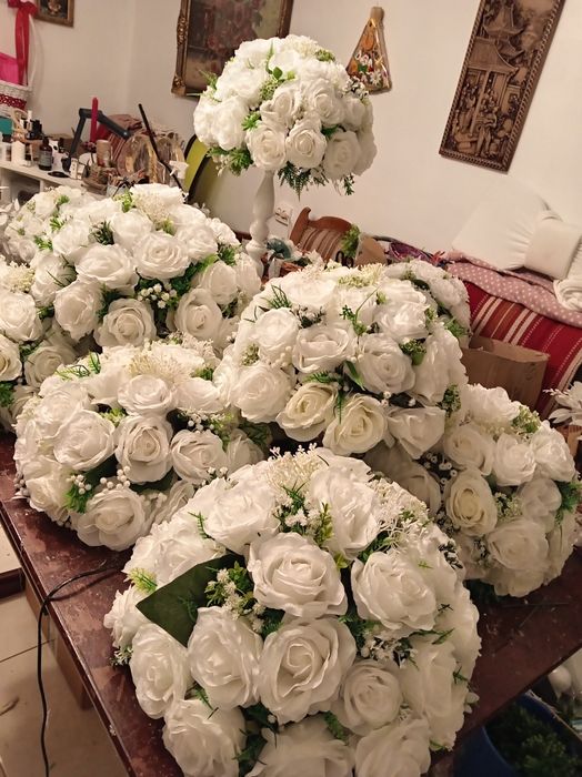 Stâlpișori mese și decoruri