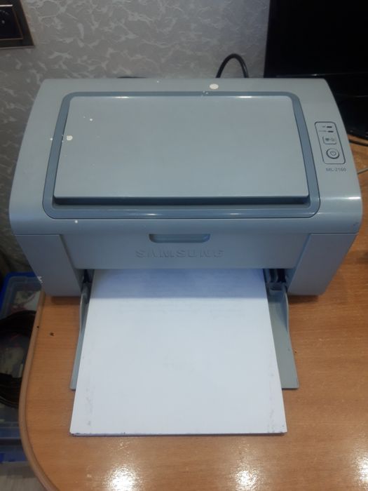 Продам принтер черно-белый, лазерный