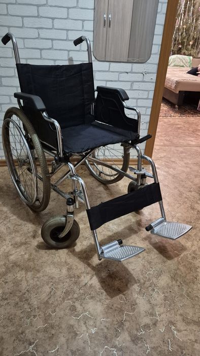 Коляска инвалидная