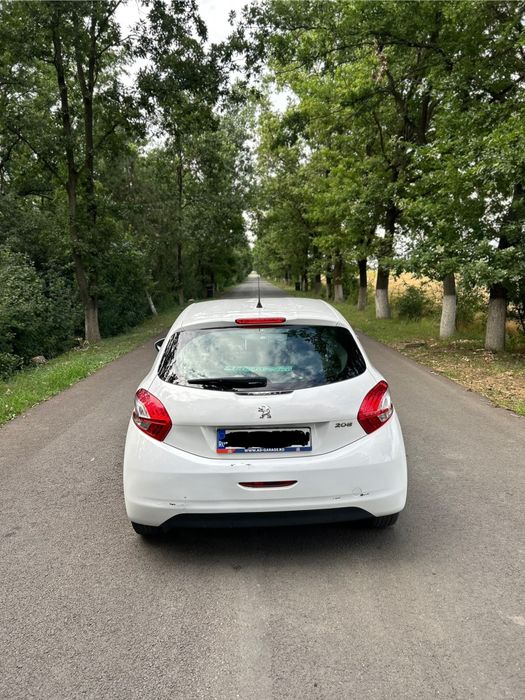 Peugeot 208 2013