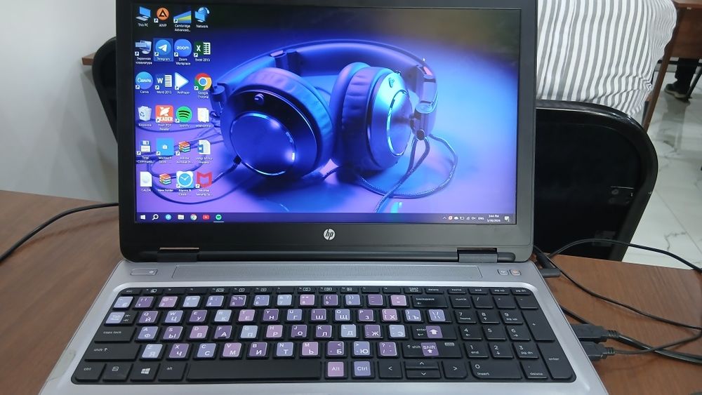 Hp yangi  noutbuk