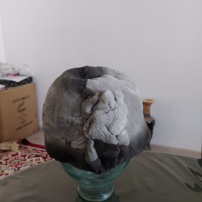 Женская норковая шапка.