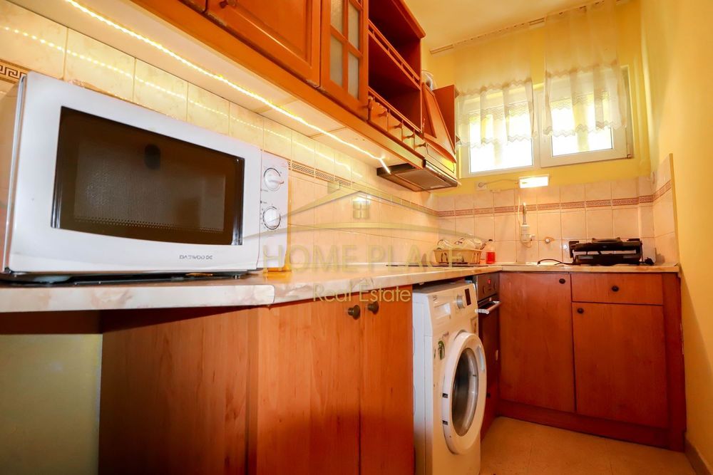 Дава се под наем Тристаен апартамент в Варна, ВИНС - 75 кв.м за 612 € - Снимка #1