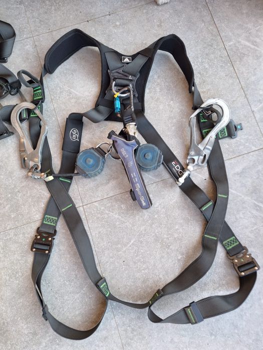 Ham de protecție lucru la înălțime -full body cu cârlige import OLANDA