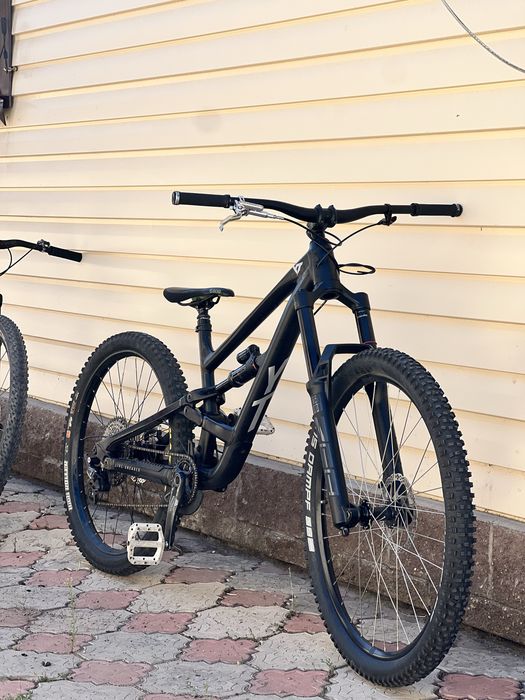 YT Capra M-size Mullet