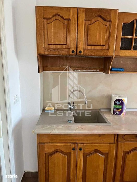Apartament de vanzare cu o camera, etaj 2, zona Girocului