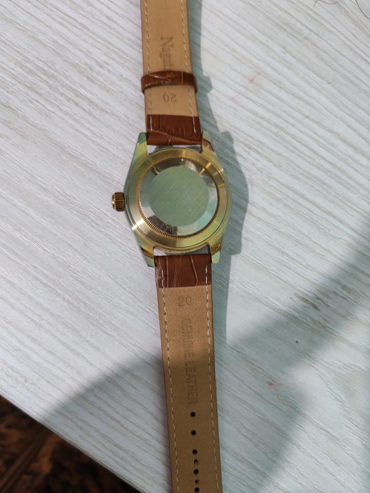 Наручные часы Rolex Day-Date 18038 в