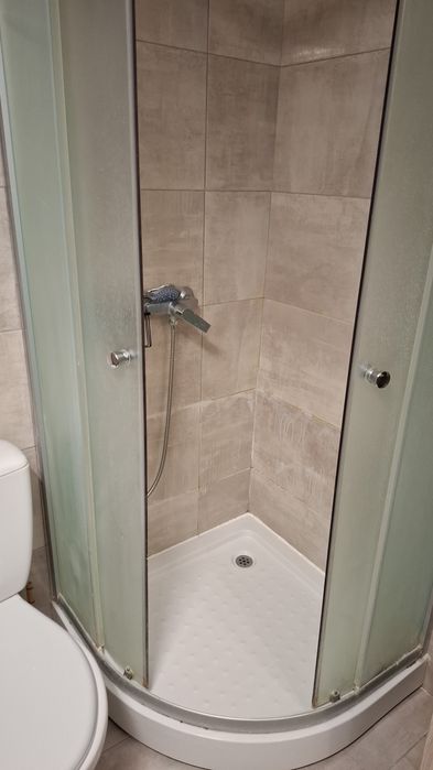 Inchiriez garsoniera str Tineretului nr 63