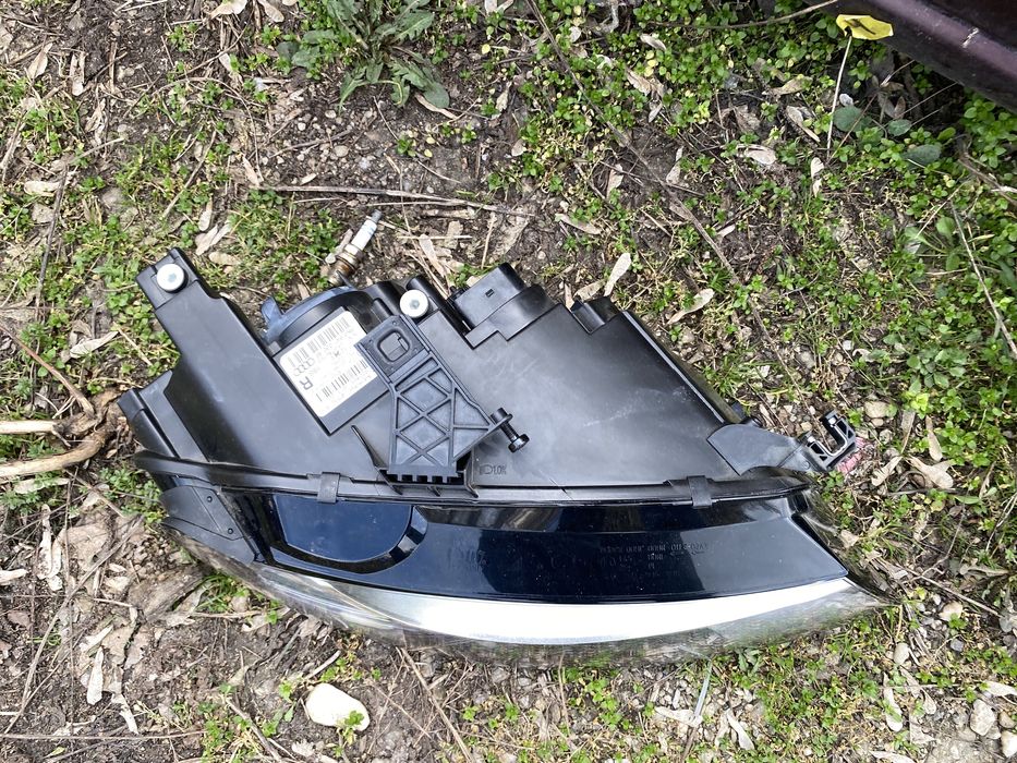 Far Audi A4 B8 2007 - 2011 far dreapta