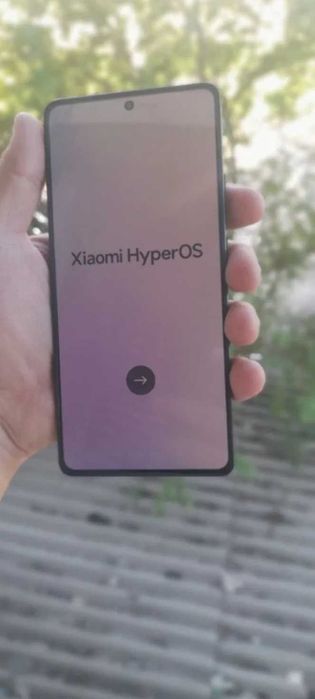 Redmi not 13 8/256 xolati edial yangi hech qanaqa aybi yuq karop dak