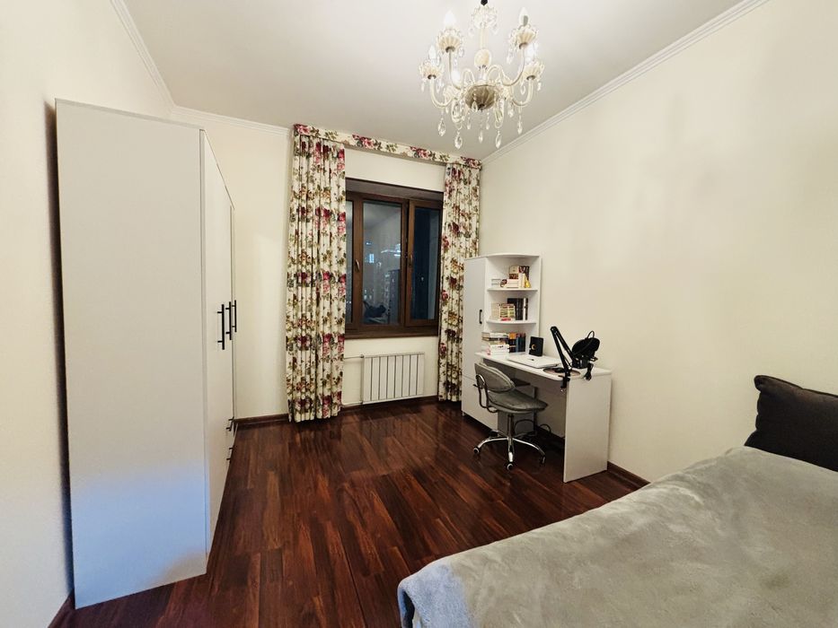 Продаётся квартира в мраморном доме ул. Навои