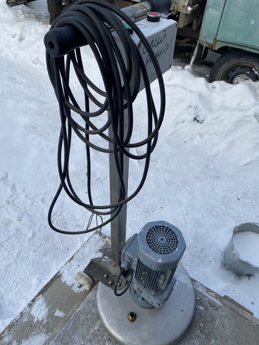 Продам роторную машинку для стирки ковров